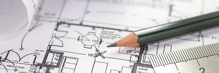 Architektenplan mit aufliegendem Bleistift und Lineal